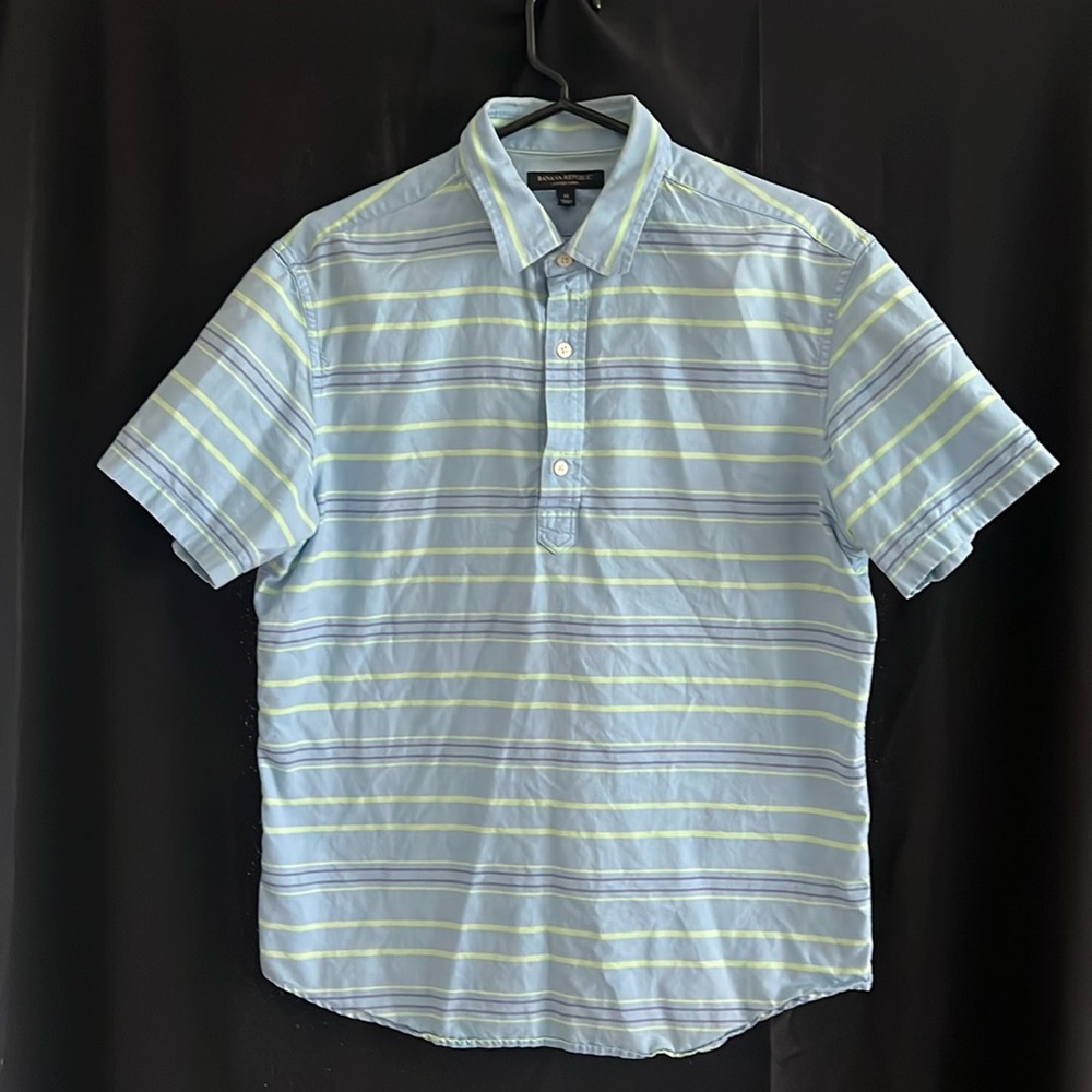 Banana Republic low button polo